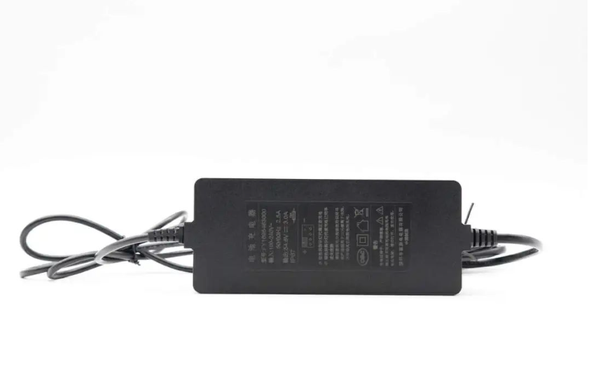 尊龙凯时推出电动自行车新国标充电器，支持三防、全协议、全电压