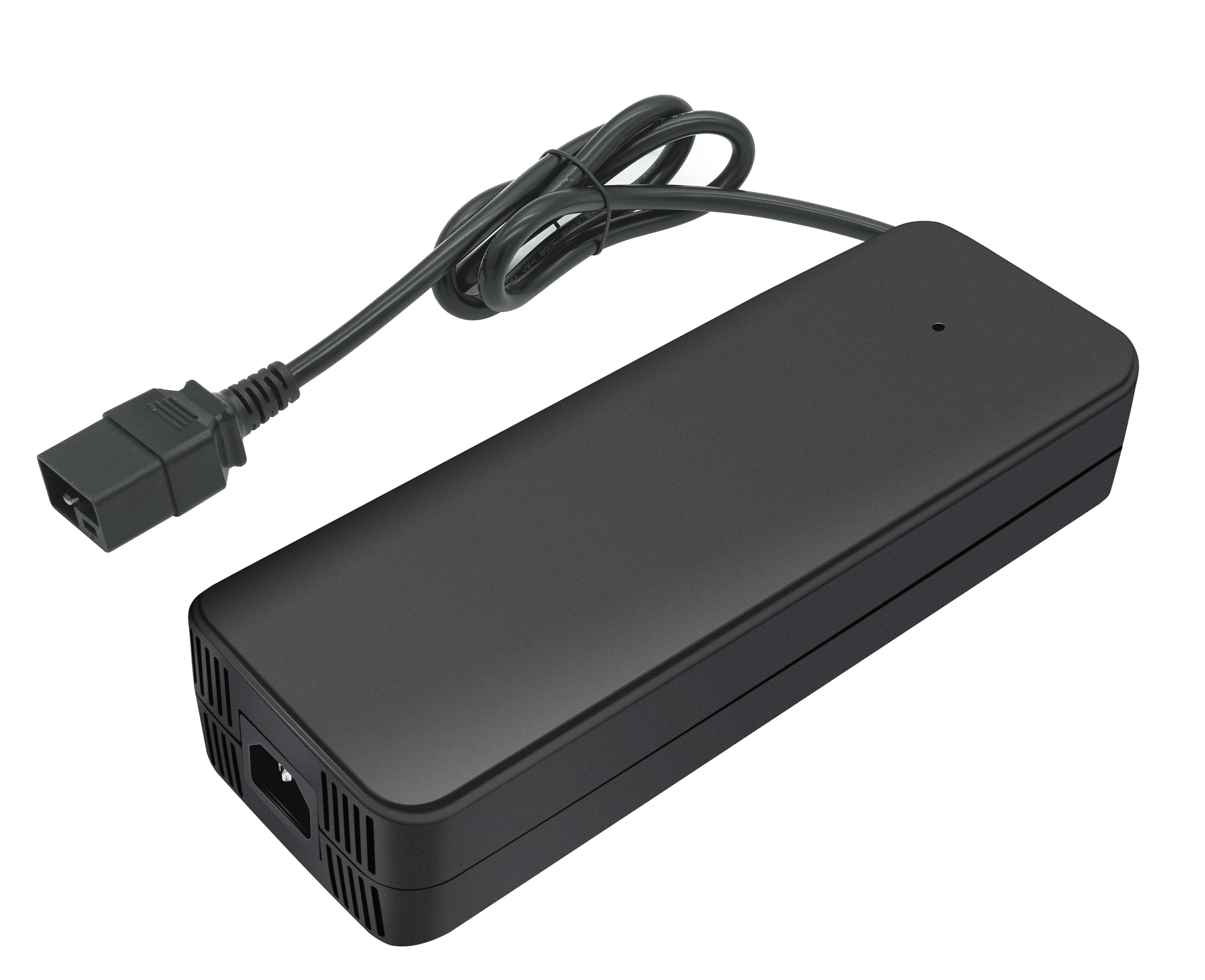  尊龙凯时840W无人机充电器塑料外壳清静高效！